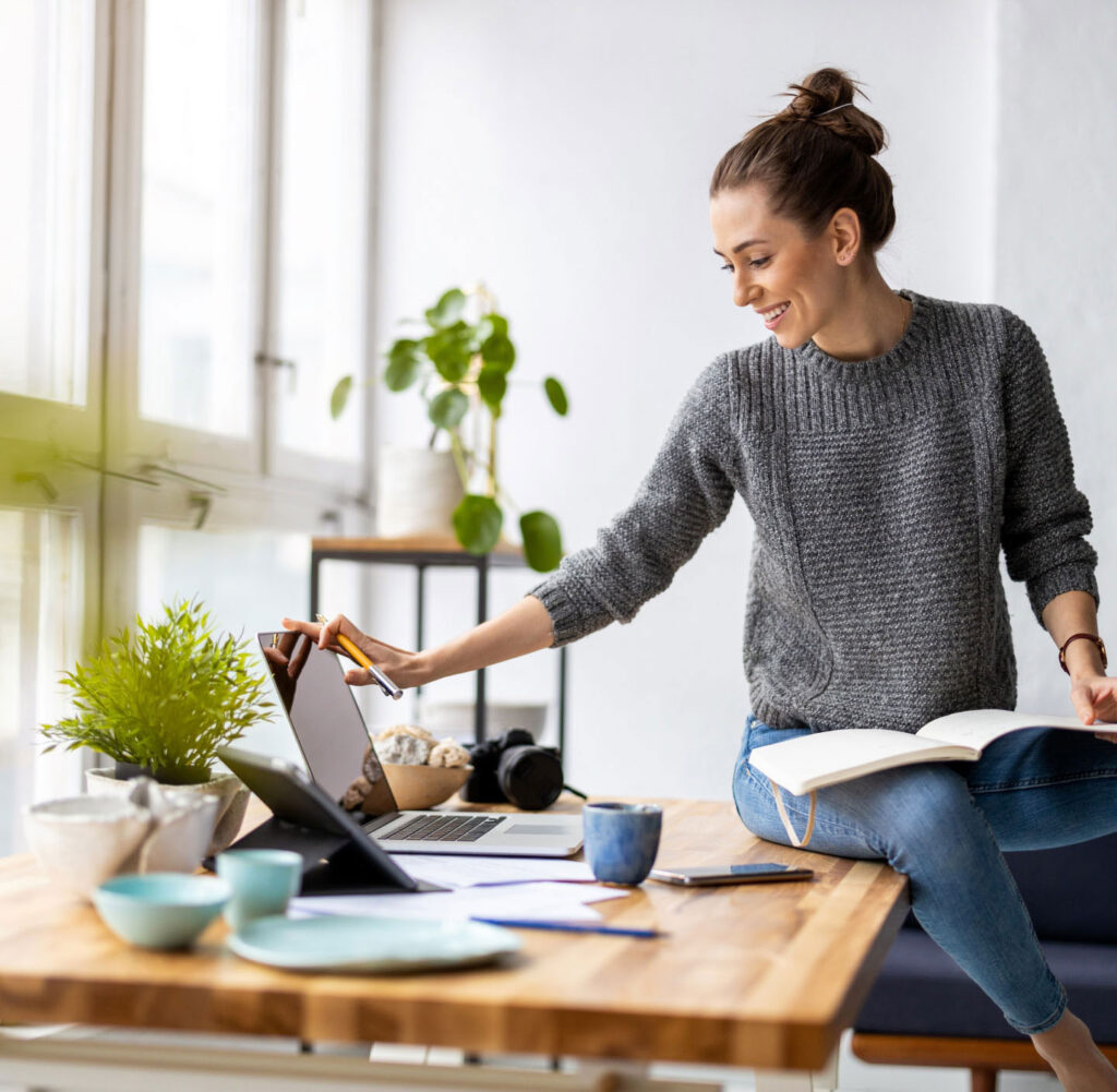 ph-woman-leave-home-touch-pure@2x_